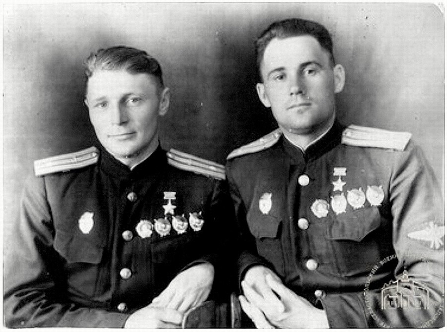 Алексеев Константин Степанович и Авдеев Михаил Васильевич, 1944 г.
