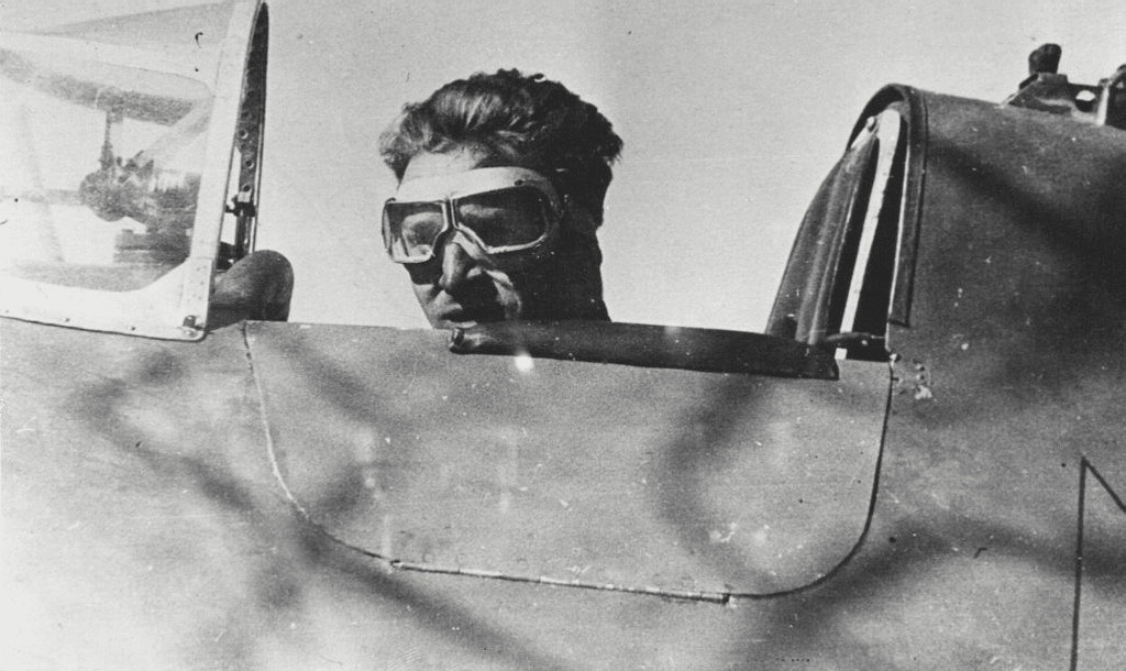 Антоненко Алексей Касьянович в кабине И-16, лето 1941 г.
