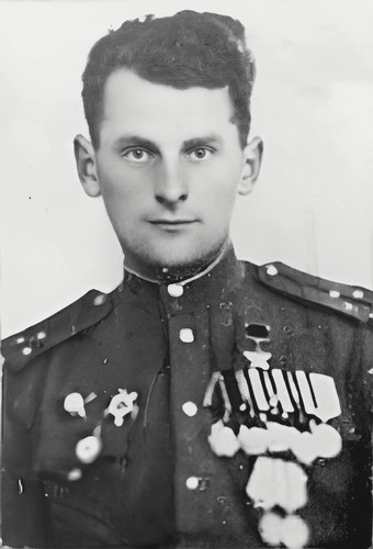 Бондаренко Василий Ефимович, 1945 г.
