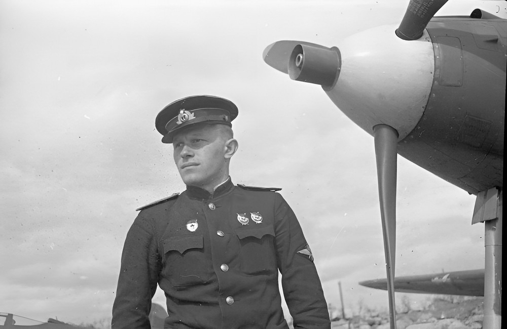     '', 1943 .