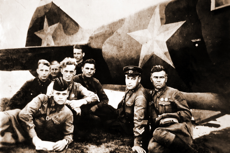 ˸ 178-   -3    ,   , 1942 .         .                   -   :      | Warspot.ru