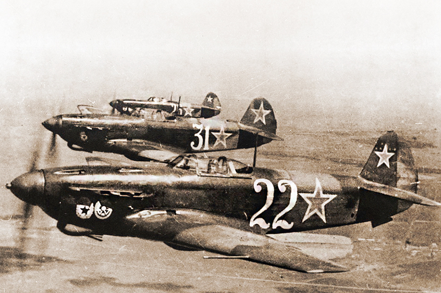  -9   6- .       ,  1944 .      22      ,   31     ,    26       (K. Geust & G. Petrov Red Stars In The Sky) -    .  VII | Warspot.ru